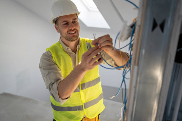 Best Affordable Emergency Electrician  in Tn Lakes, WI
